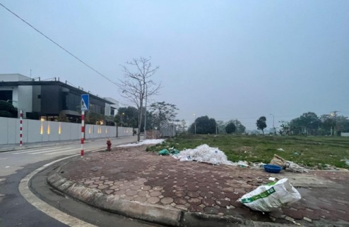 Cần bán đất đấu giá tại tổ 3 thị Trấn Chi Đông, Mê Linh, gần đường Vđ4