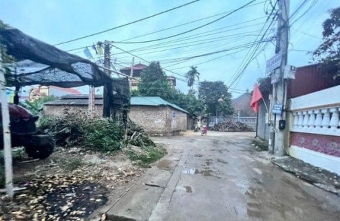 Chính chủ gửi bán 86m2 Tại Quang Minh, giá siêu tốt