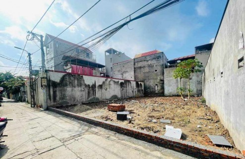 Hàng hót, 1 tỷ/lô đất tổ 6, Thị Trấn Quang Minh, gần khu công nghiệp