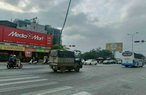 TRỤC KINH DOANH TẠI MẶT ĐƯỜNG VÕ VĂN KIỆT - SÁT TTTM MÊ LINH PLAZA