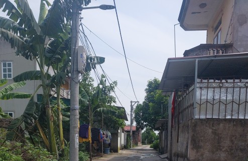Bán đất tại tổ 9 thị trấn Quang Minh, Mê Linh. Dt 55m2. Giá tốt