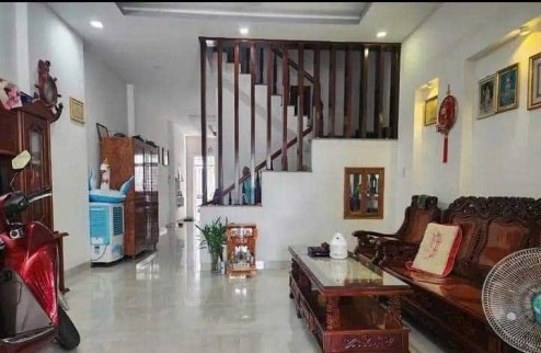 Cần bán nhà tại thị trấn Quang Minh, Mê Linh. Dt 43.5m2 Giá tốt