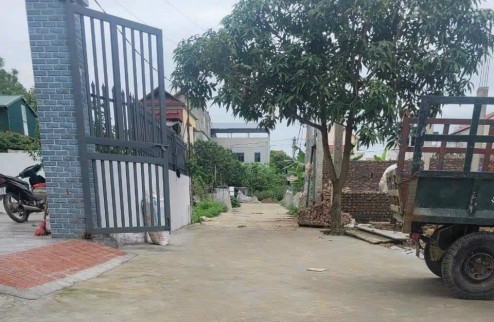 Bán 54.6m2 đất tổ 10 Quang Minh. Giá 3x tr/m2