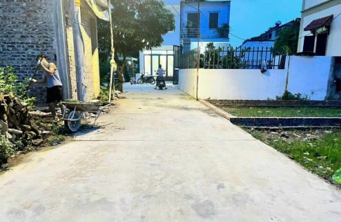 Bán 54.6m2 đất tổ 10 Quang Minh. Giá 3x tr/m2